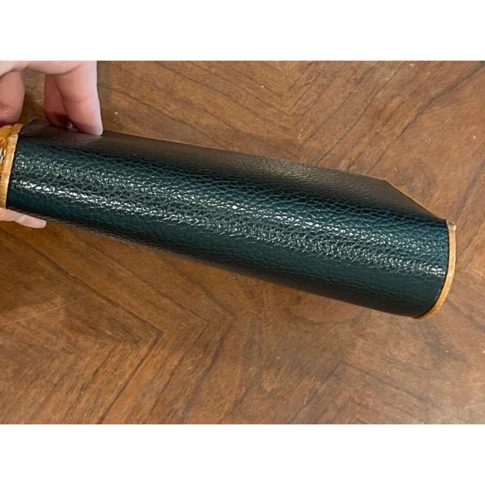 Valentina Hand Clutch Wallet Wristlet Leather